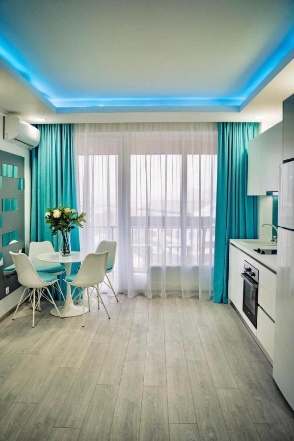 Turcoazlux Apartments Oradea Extérieur photo